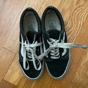 Vans Old Skool School Black Suede Canvas in size 5.5